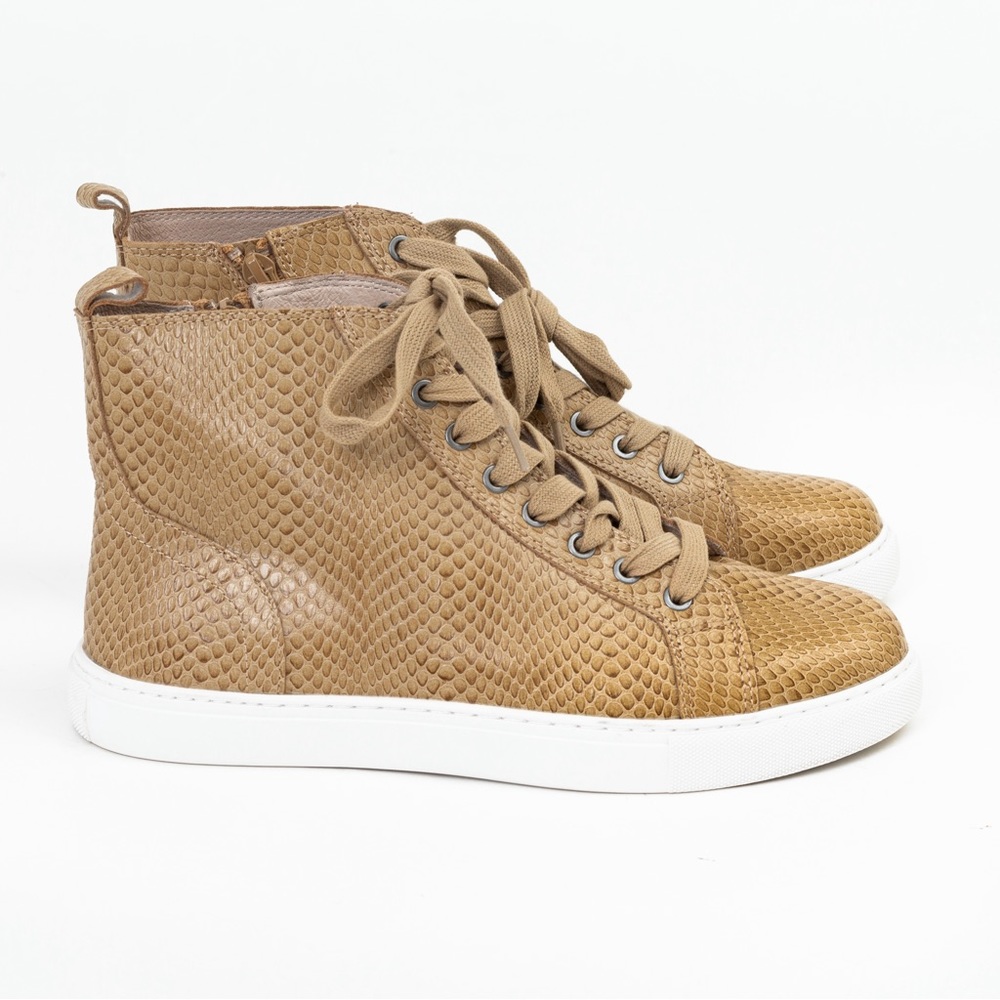 Animal print faux snakeskin leather high top sneaker Matisse Entice 8 tan khaki